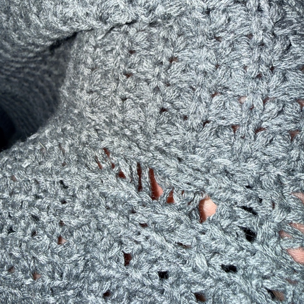 POL Gray Women's Think Knit Crochet Sweater - M - Picture 6 of 6